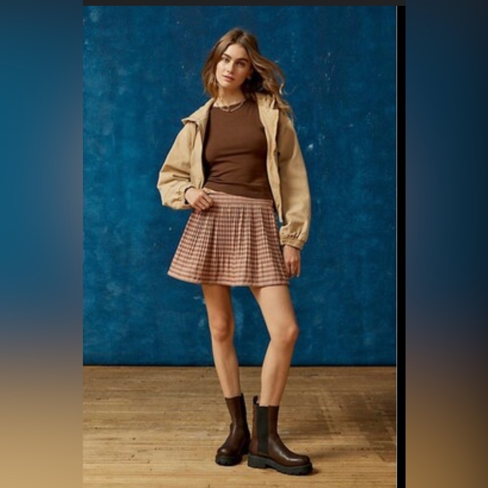 BDG Urban Outfitters UO Pennie pink rose Pleated Mini Skirt size large brand new - Picture 2 of 7